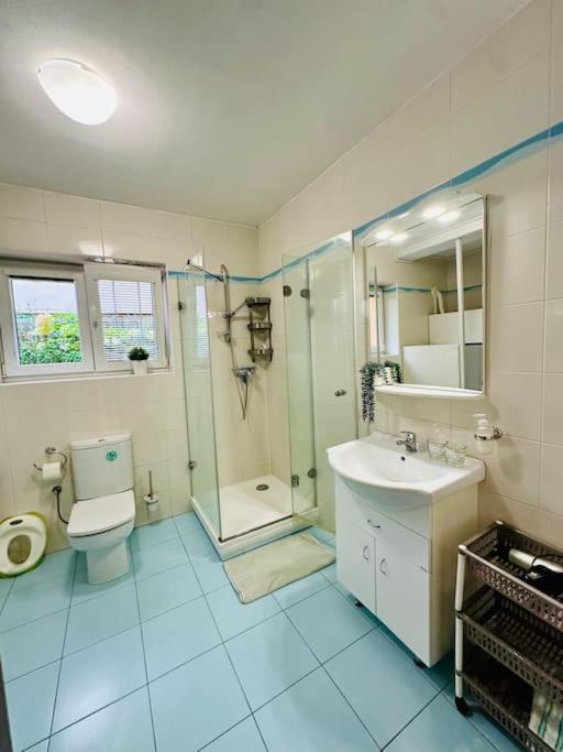 Family-Friendly Prague 5 Stay ภายนอก รูปภาพ