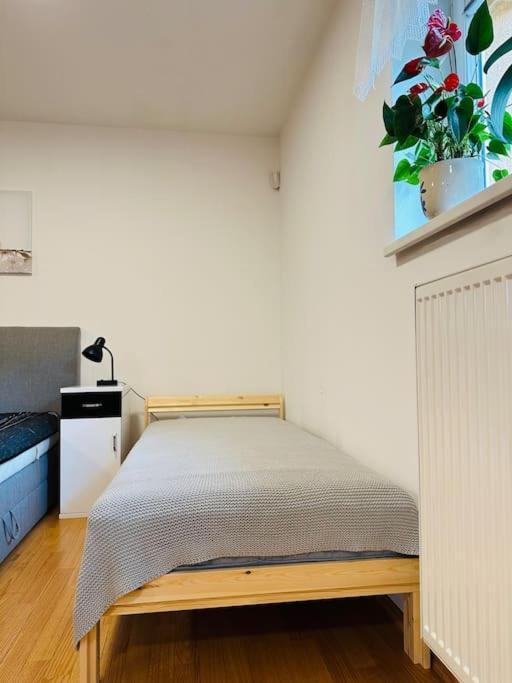 Family-Friendly Prague 5 Stay ภายนอก รูปภาพ
