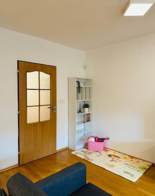 Family-Friendly Prague 5 Stay ภายนอก รูปภาพ